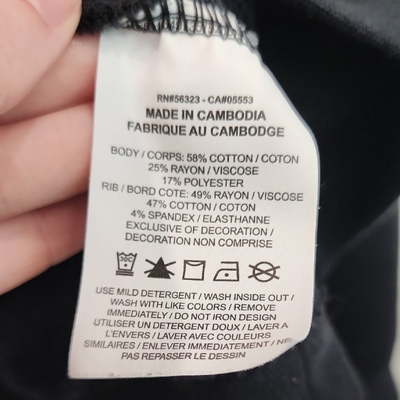 Nike Gold and Black Quarter-Zip Sweatshirt - Picture 3 of 6